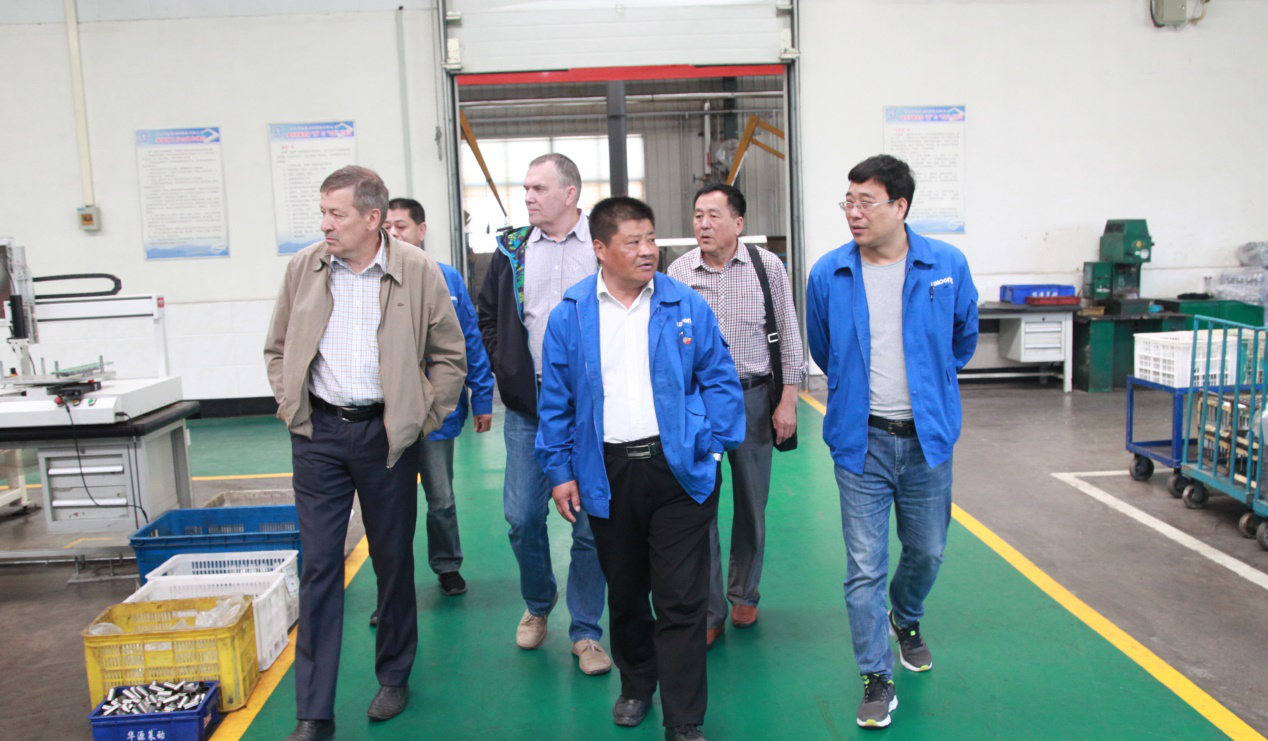 Representatives from chlor-alkali chemical company of Chile visited our company