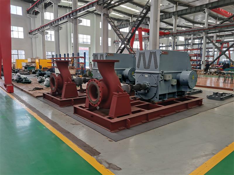 High-temperature-hot-water-circulation-pumps-in-workshop