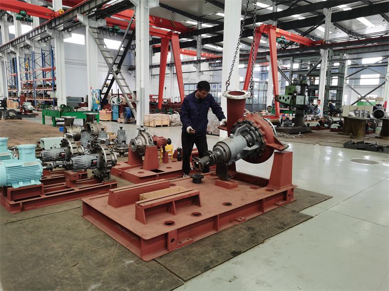 High-temperature-hot-water-pump-being-assembled