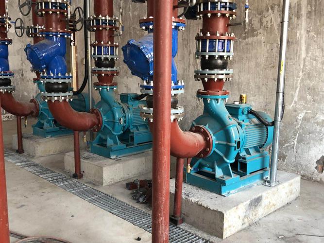 chemical-centrifugal-end-suction-pumps-in-operation